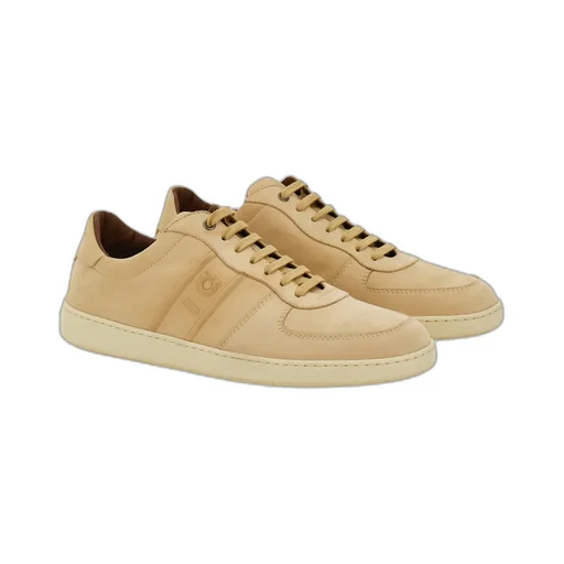 Low-Top Sneaker
