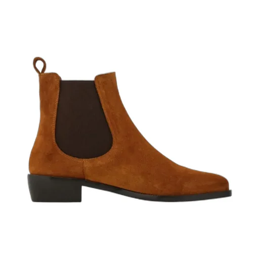 F Buckle Chelsea Boot