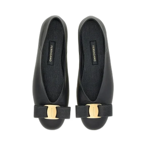 Round Toe Bow Detailed Ballet Flats