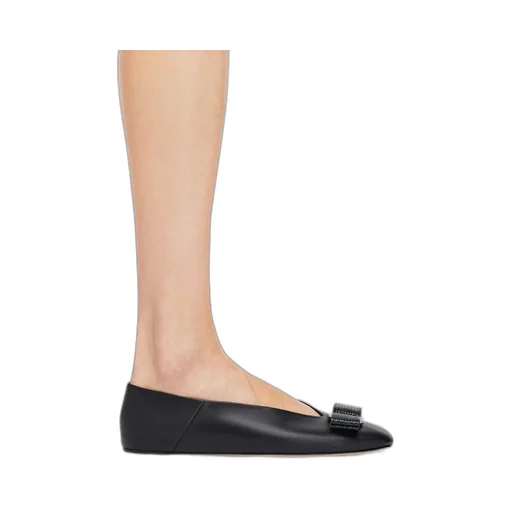 Round Toe Bow Detailed Ballet Flats