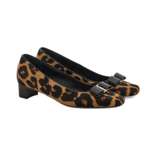 Leopard-Printed Mid-Heeled Pumps
