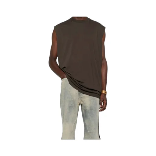 Sleeveless Crewneck Top