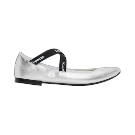 Elastic Detail Ballet Shoes