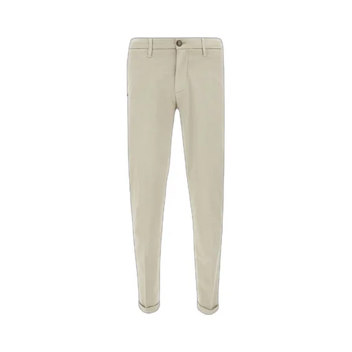 Mucha Slim Fit Chinos