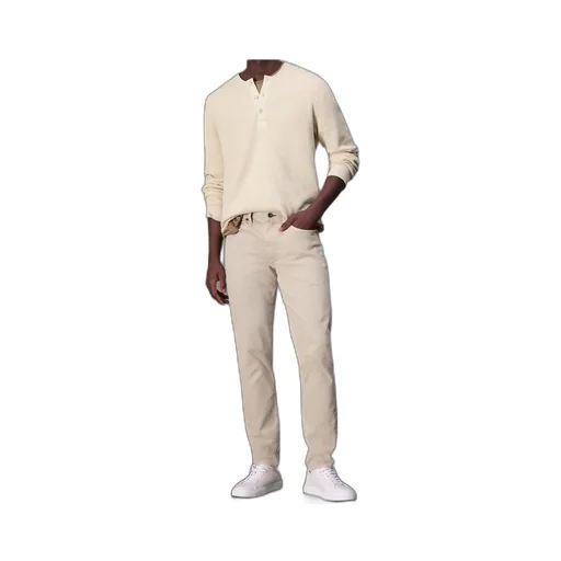 Belt-Loop Jeans