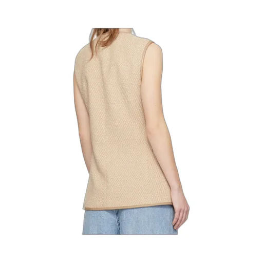 Bartlet Vest
