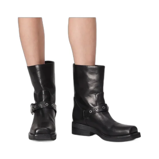Square-Toed Short Boots