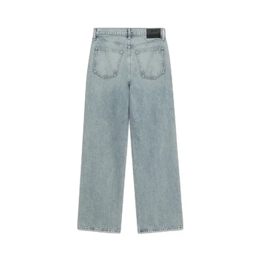 Wide-Leg Jeans