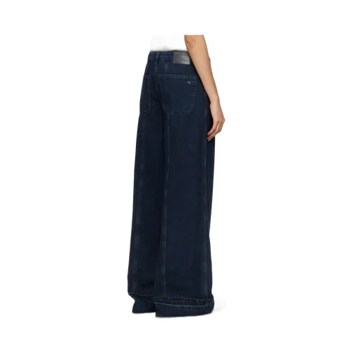 Wide-Leg Jeans