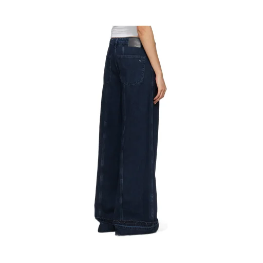 Wide-Leg Jeans