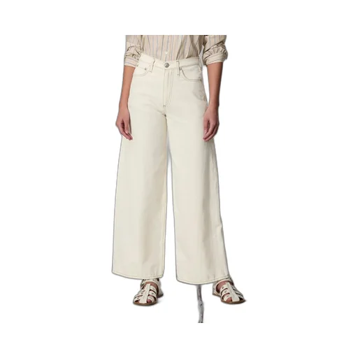 Wide-Leg Jeans