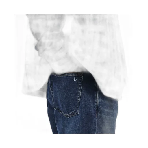 Belt-Loop Jeans