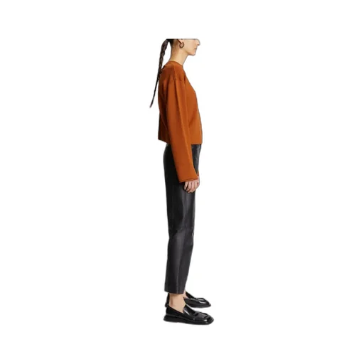 Long-Sleeved Sweater With Twisted Back