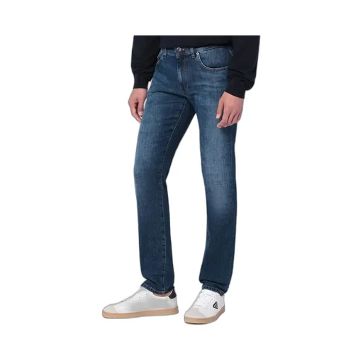 Whiskering-Effect Jeans