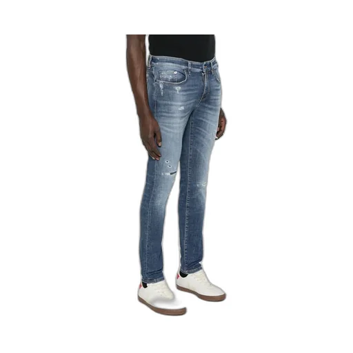 Ripped Jeans