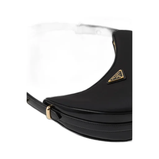 Logo-Plaque Zipped Handbag