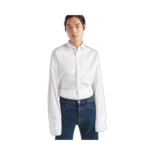 Buttoned Long-Sleeved Shirt