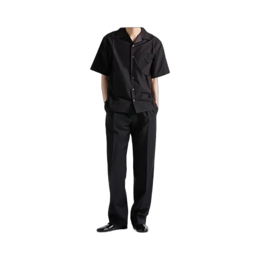 Short-Sleeved Buttoned Shirt