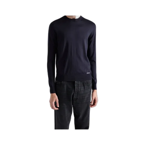 Long Sleeved Crewneck Jumper