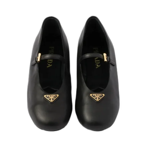 Logo Detailed Round-Toe Ballerina Shoes