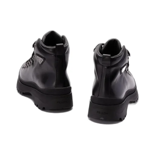Logo Boots