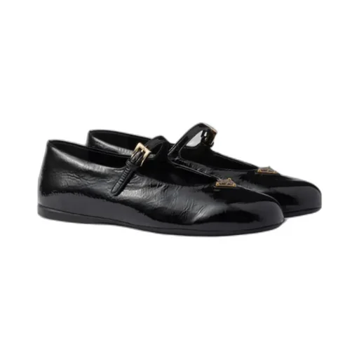 Triangle Logo Ballerinas