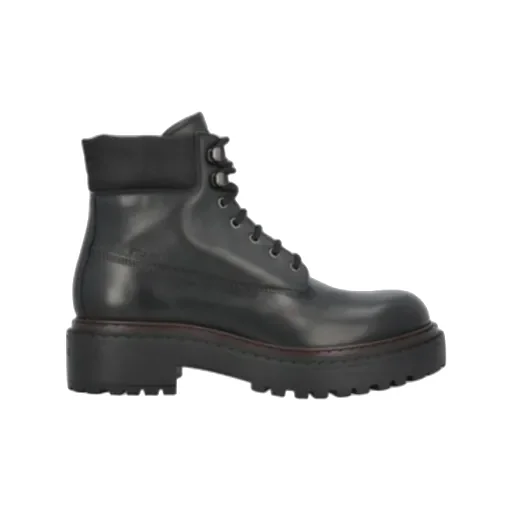 Logo Boots