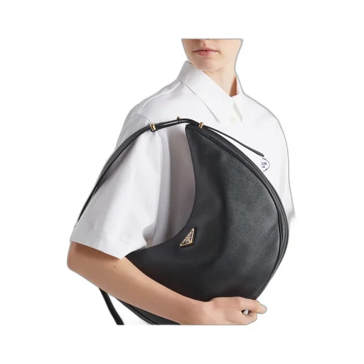 Arqué Zip-Up Large Shoulder Bag