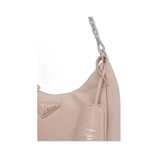 Logo Plaque Chain-Linked Shoulder Bag