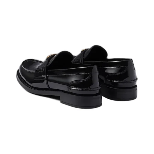 Triangle-Logo Moccasins