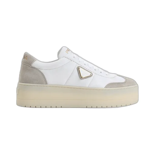 Downtown Logo Plaque Lace-Up Sneakers