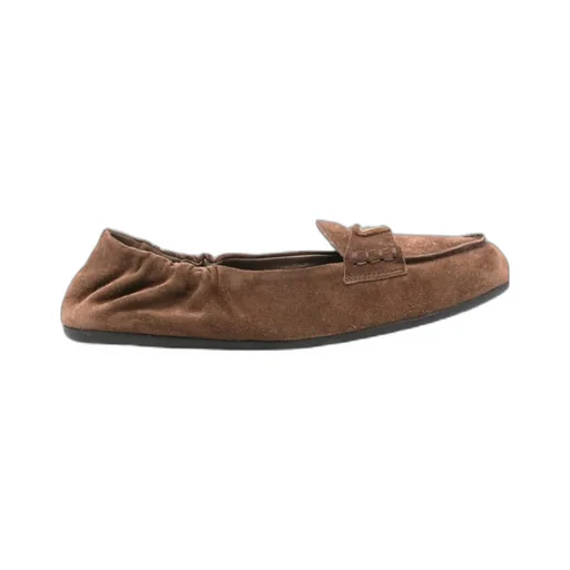 Triangle-Logo Round-Toe Loafers