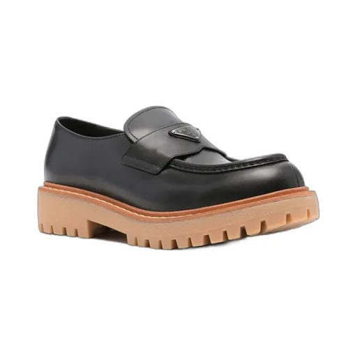 Logo Plaque Round Toe Loafers