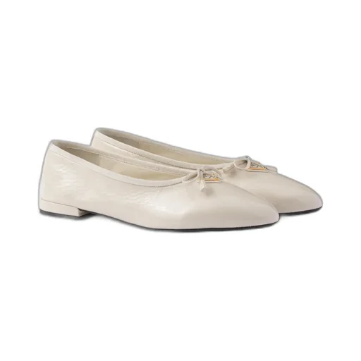 Logo Plaque Almond Toe Ballerina Shoes