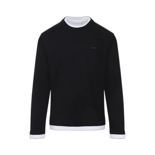 Double-Layered Long-Sleeved T-Shirt