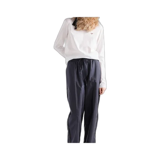 Long-Sleeved Crewneck T-Shirt