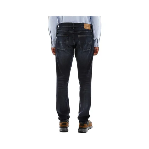 Sullivan Logo Patch Slim-Fit Jeans