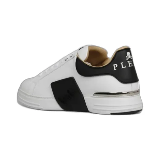 Logo Plaque Low-Top Sneakers