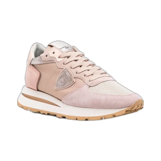 Round-Head Sneakers