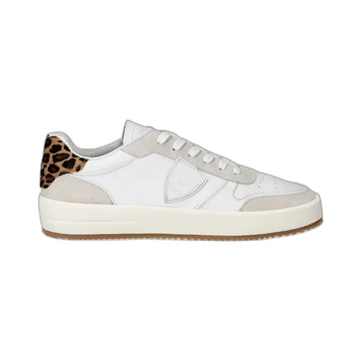 Logo Patch Low-Top Sneakers