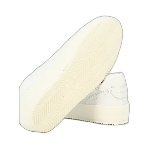 Nice Logo Patch Low-Top Sneakers