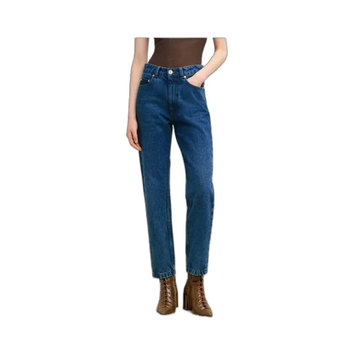 Straight-Leg Slim Fit Jeans