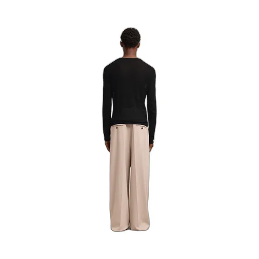 Round-Neck Long-Sleeved Sweater