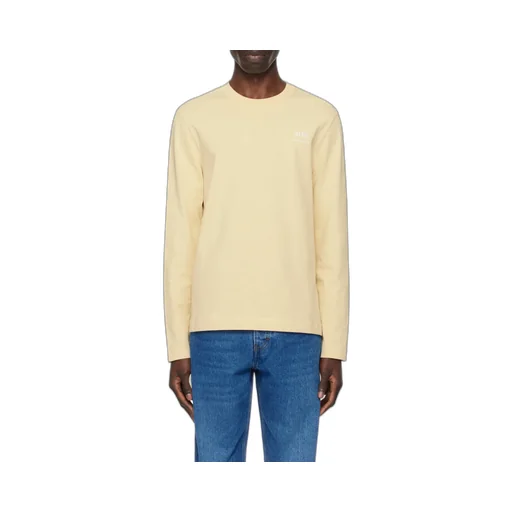 Long Sleeved Crewneck T-Shirt