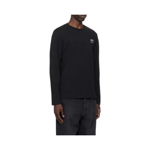 Long Sleeved Crewneck T-Shirt