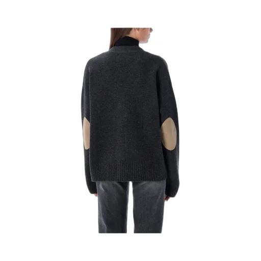 Long Sleeved Buttoned Cardigan