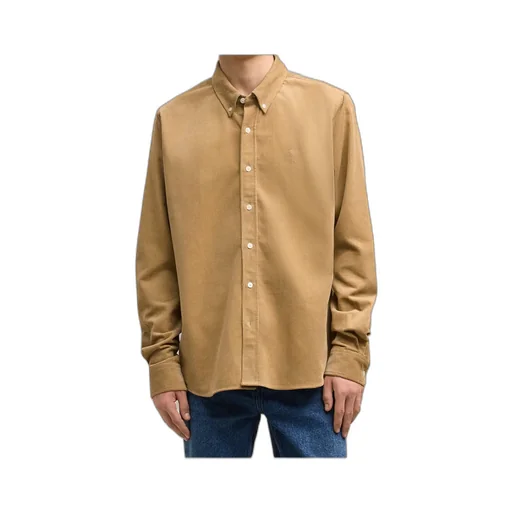 Long-Sleeved Buttoned Shirt