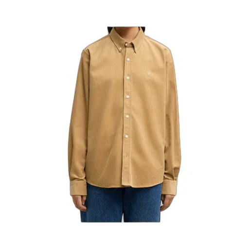 Long-Sleeved Buttoned Shirt