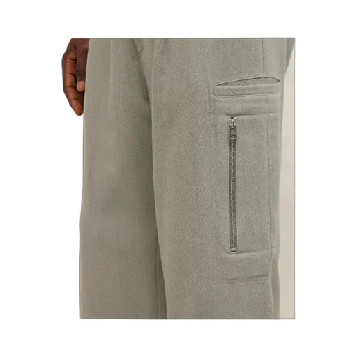 Pleated Wide-Leg Cargo Pants