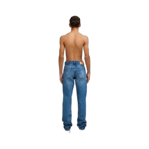 Straight-Leg Jeans